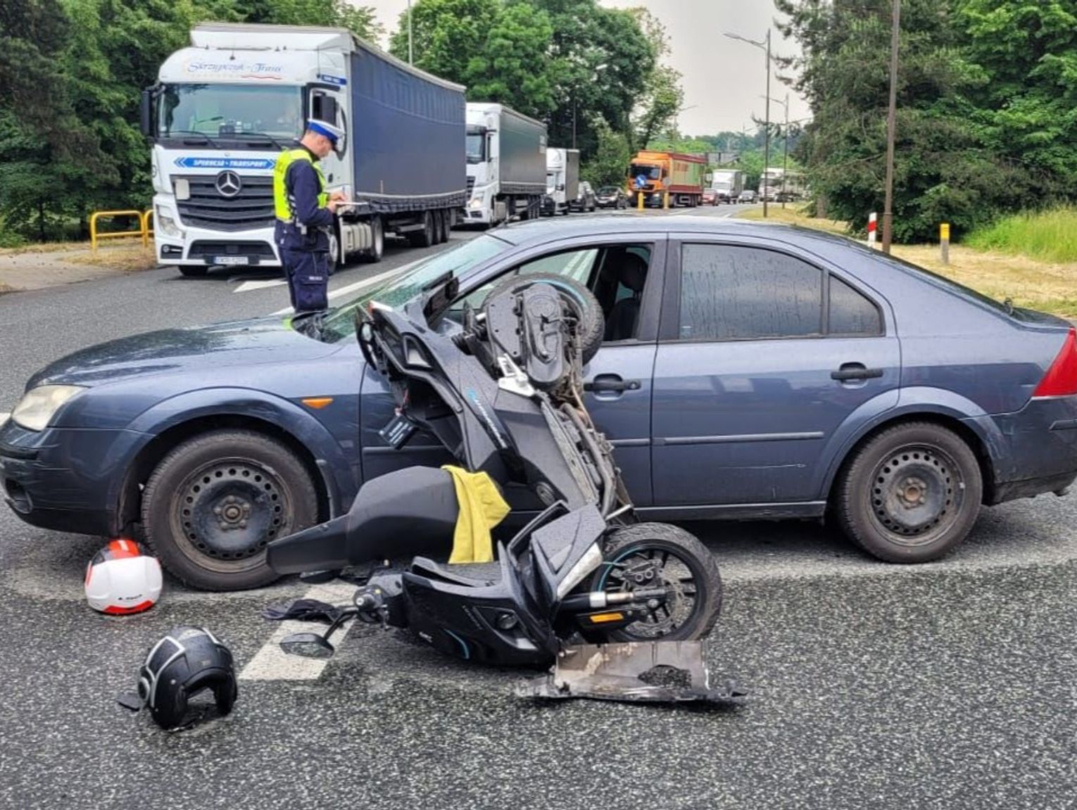 Wypadek W Strzelcach Opolskich Kierowca Skutera Ranny Po Zderzeniu Z