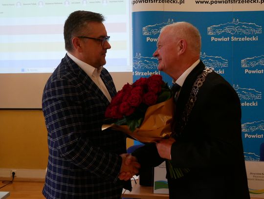 Absolutorium dla zarządu powiatu strzeleckiego. I uchwała w sprawie szpitala