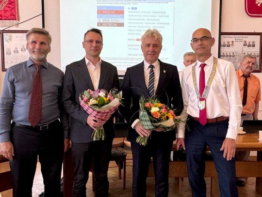 Absolutorium, wotum zaufania i podwyżka dla burmistrza Strzelec Opolskich