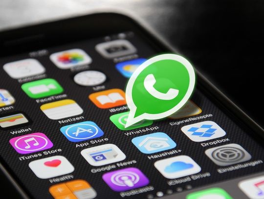 Atak przez WhatsApp. Czy nasz numer telefonu naprawdę jest prywatny?