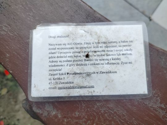 Balonik "na szczęście" za szkoły w Zawadzkiem przeleciał 180 km!