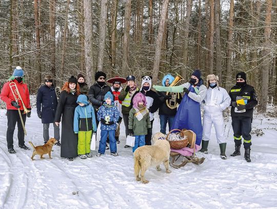 Bery w śniegu po pas