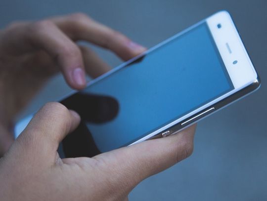 Łatwo płacić blikiem i łatwo dać się oszukać. Bądźmy ostrożni