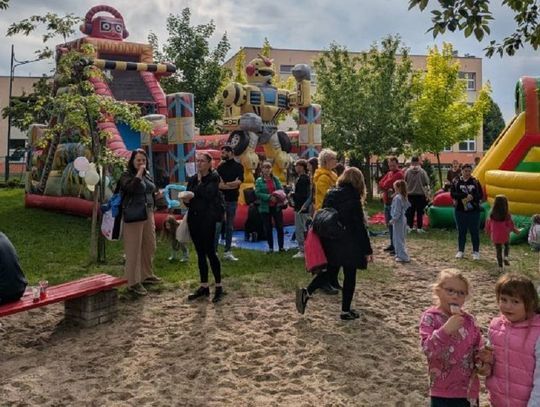 Piknik rodzinny w strzeleckim przedszkolu. Atrakcji nie brakowało