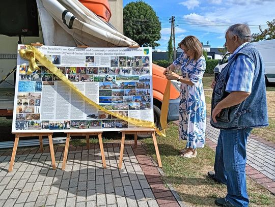 Piknik w Otmicach. Odsłonięto pamiątkową tablicę