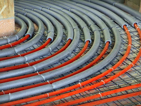 Czy instalacja elektrycznego ogrzewania podłogowego jest czasochłonna?