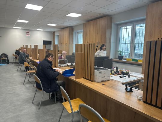 Nowocześnie, intymnie i z terminalem. Nowa sala w strzeleckim starostwie