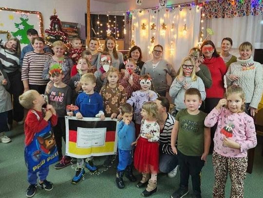 Bajkowa noc i pieczenie pierników w Szymiszowie Wsi. Dzieci miały mnóstwo frajdy