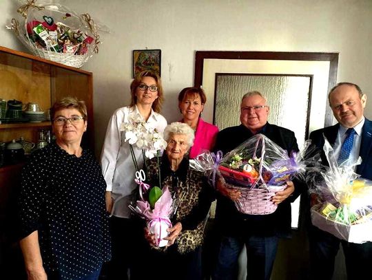 Dwa piękne jubileusze w Krośnicy. Panie Cecylia i Maria obchodziły 90. urodziny