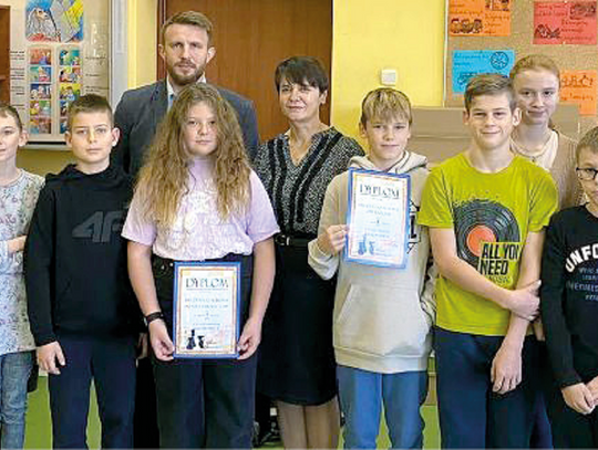 Dzieci z Kadłuba zostały mistrzami powiatu strzeleckiego w szachach szybkich