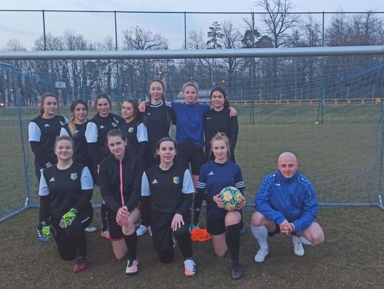 Dziewczyny grają całym sercem