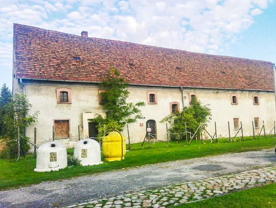 Dziewkowice przeciw sprzedaży kilkusetletniego spichlerza! Jest 200 podpisów
