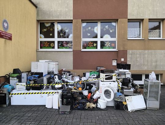 Szkola w Zalesiu Śląskim zbierała elektrośmieci i otrzymała nagrodę