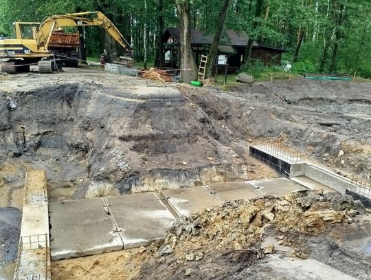 Trwa przebudowa Ptasiego Stawku w Spóroku. To ważna inwestycja