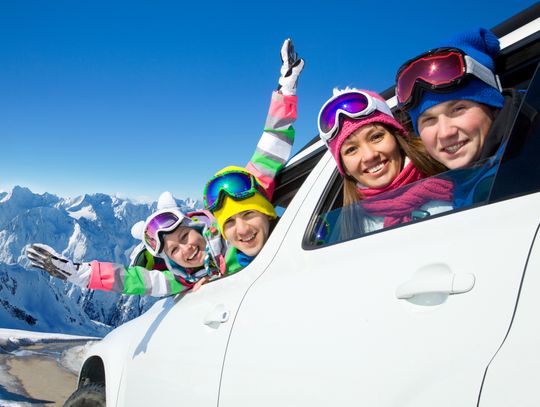 Gdzie się wybrać na zimowy urlop? Najciekawsze oferty nart z dojazdem własnym