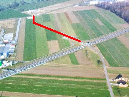 Gmina Ujazd podpisała umowę na budowę nowej drogi przy autostradzie A4
