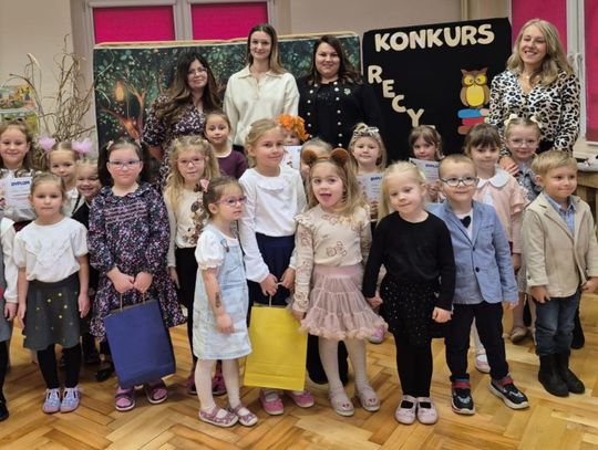 Gminny Konkurs Recytatorski w Krośnicy. Wydarzenie zgromadziło małych miłośników poezji Gminny Konkurs Recytatorski w Krośnicy. Wydarzenie zgromadziło małych miłośników poezji
