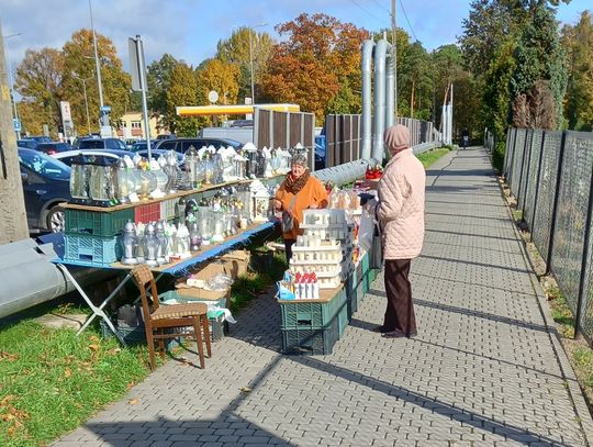 Handlarze obawiają się, że 1 listopada cmentarze będą zamknięte