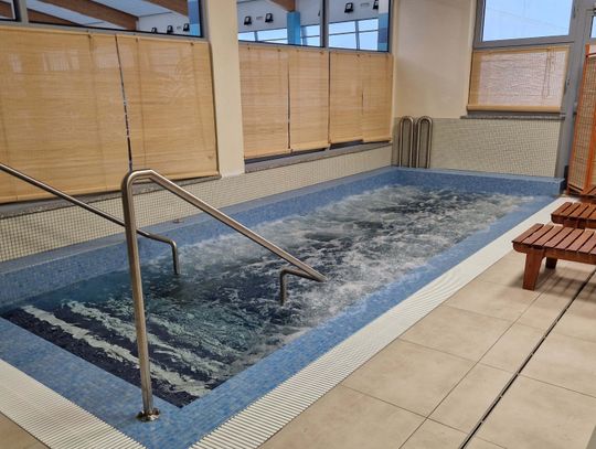 Jacuzzi nową atrakcją strzeleckiego basenu. Powróciła też bania do morsowania