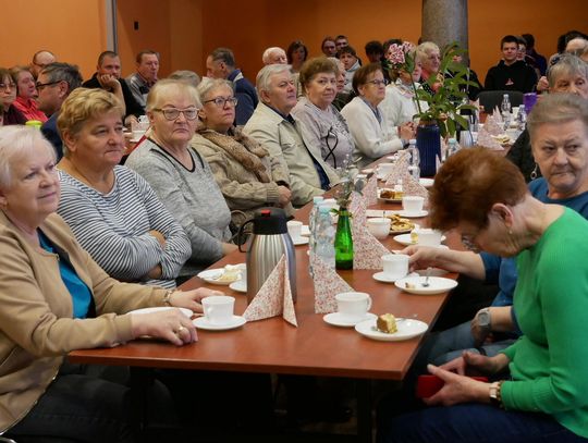 Jak nie dać się oszukać? Mieszkańcy uczyli się tego przy kawie