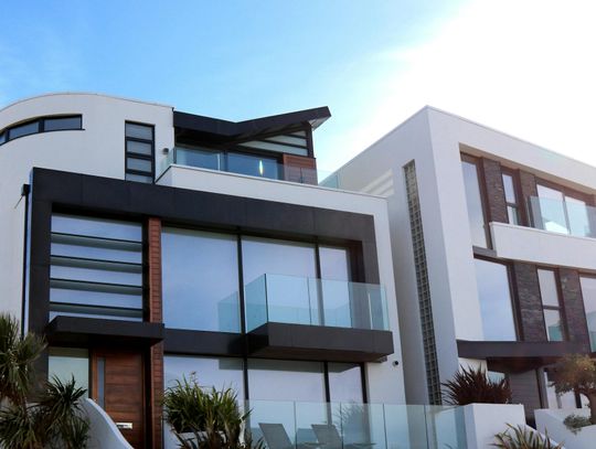 Jak skuteczna hydroizolacja w Warszawie chroni Twój budynek przed wilgocią?