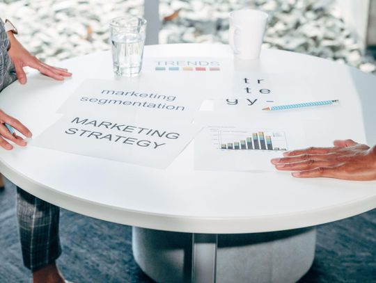 Jak wybrać agencję marketingową we Wrocławiu i nie przepłacić za nieskuteczne działania?