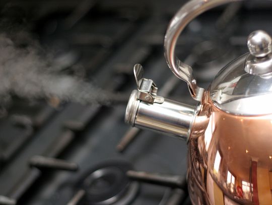Jak wybrać idealny czajnik na gaz z gwizdkiem?