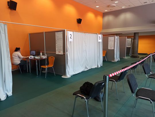 Jak wygląda punkt szczepień w centrum kultury? [ZDJĘCIA]