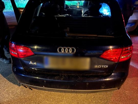 Jechał za szybko, a policjanci aresztowali jego pasażera