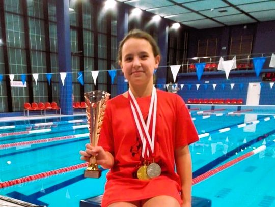 Jedenastoletnia Lena z Ujazdu bije rekordy Polski w ratownictwie wodnym