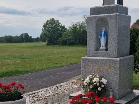 Nowa figurka w Gąsiorowicach. Ufundowali ją mieszkańcy