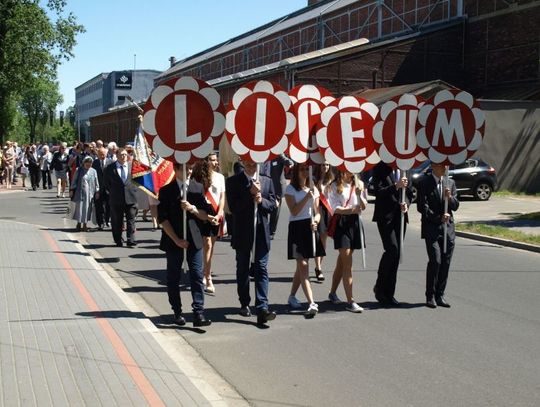 Wrócą do szkolnych ławek. Wkrótce Wielki Zjazd Absolwentów w Zawadzkiem