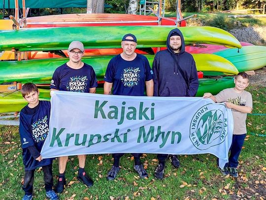 Kajakarze zrobili porządki na Małej Panwi. Takie rzeczy wyciągnęli z rzeki