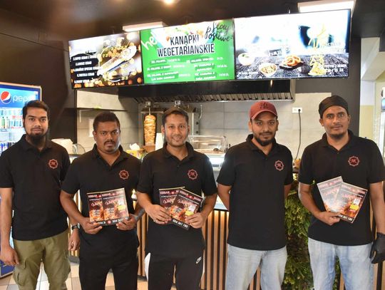 Kebab Mark wprowadza kraftowy kebab z kurczaka! Nowością jest też lawasz wypiekany na miejscu