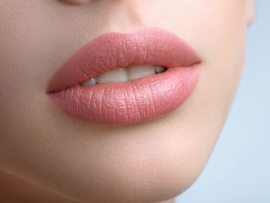 Kiedy warto stosować balsamy do ust?