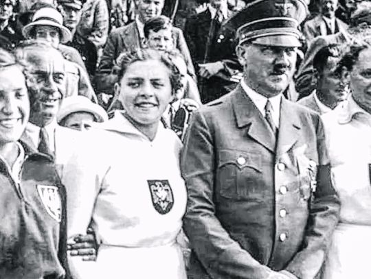 Komu Hitler nie chciał podać ręki i jak jego zdjęcie pomogło uratować setki osób