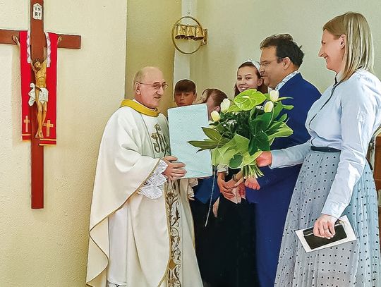 Ksiądz Jan Barth z parafii w Izbicku obchodził jubileusz święceń kapłańskich
