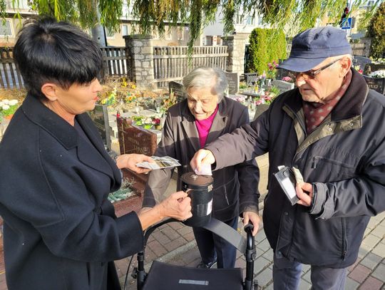 Kwesta na cmentarzu parafialnym w Strzelcach Opolskich. Na co pójdą pieniądze?