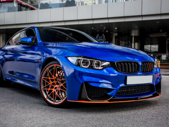 Lamborghini i Cadillac vs Dacia i Daihatsu - najdroższe i najtańsze w ubezpieczaniu marki samochodów