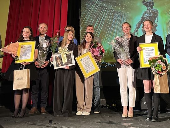 Laury także dla młodych i zdolnych. Nagrodzono 9 uczniów z powiatu strzeleckiego