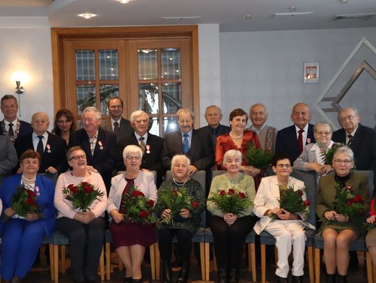 Miłość na wieki! W Zawadzkiem pary świętowały małżeńskie gody...