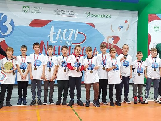 Młodzi szczypiorniści z Zawadzkiego triumfowali w ogólnopolskim turnieju