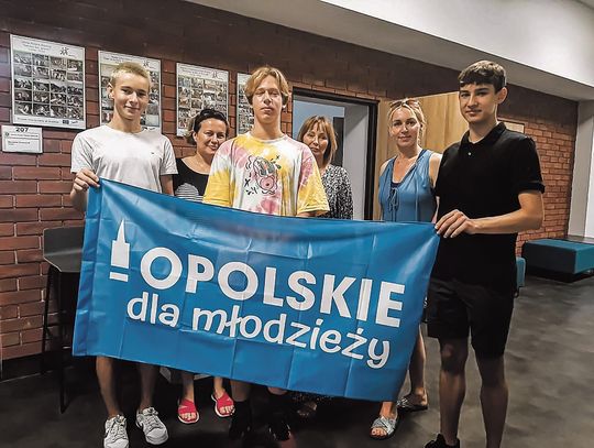 Młodzież zdobyła pieniądze na turniej siatkówki plażowej w Strzelcach Opolskich