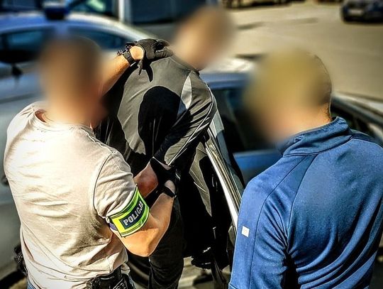 Myślała, że pomaga wnukowi. Seniorka straciła 150 tysięcy złotych