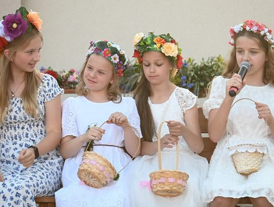 Noc świętojańska w Grabowie. Były występy, puszczanie wianków i dobra zabawa