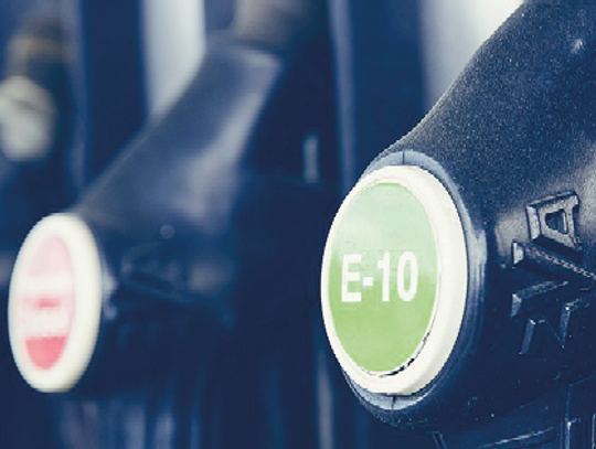 Nowa benzyna E10 na stacjach paliw. Kierowcy mają wiele obaw