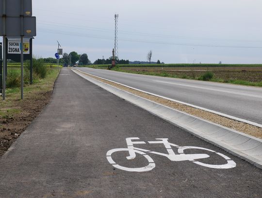 Nowa ścieżka rowerowa połączyła Suchą z Rozmierzą