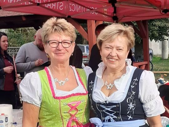 Oktoberfest w Raszowej. Mieszkańcy wspólnie biesiadowali przy muzyce
