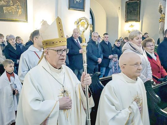 Parafianie z Jemielnicy świętowali 70 urodziny proboszcza