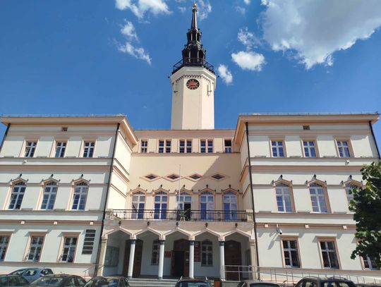 Pieniądze, skargi i herb - ostre podziały w strzeleckiej radzie miejskiej